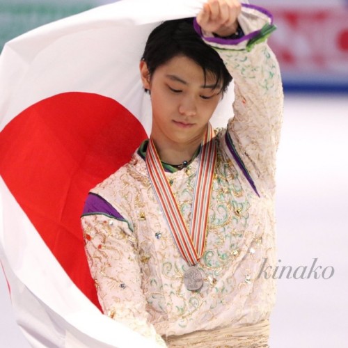 5e3297dfjw1f2ilm12z77j20sg0sgte6