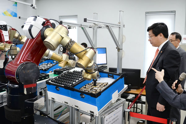 韓国政府「平昌冬季五輪時に移動・案内ロボットを導入する」