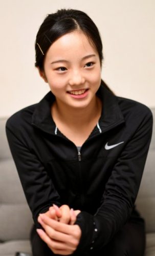 本田真凜2017年初滑りで存在感を示す。今年も明るく元気いっぱい