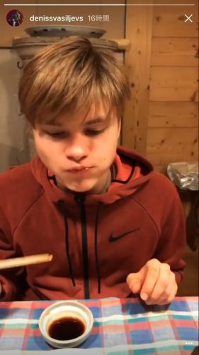 ラトデニ君がお寿司を堪能。ステファンランビエールはお菓子作りに挑戦。