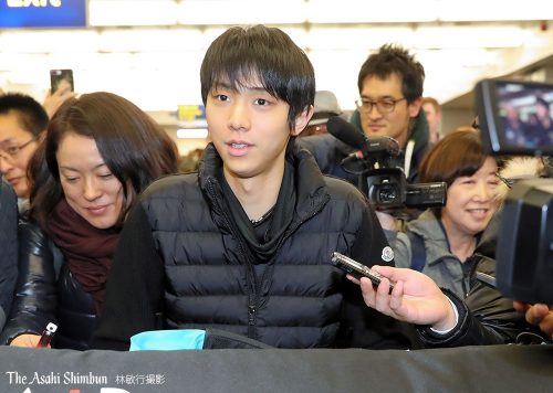 HERO'Sで羽生結弦特集＆現地ヘルシキに到着。表情も明るく体調も良さそうだ