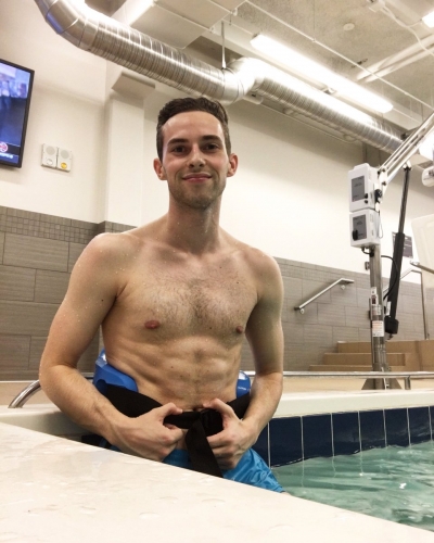 アダムリッポンは今日もリハビリに専念。五輪出場を目指してトレーニングに励む