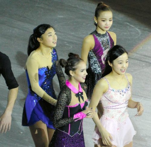 世界ジュニア選手権2017。本田真凜がエキシビション演技を披露し観客を魅了