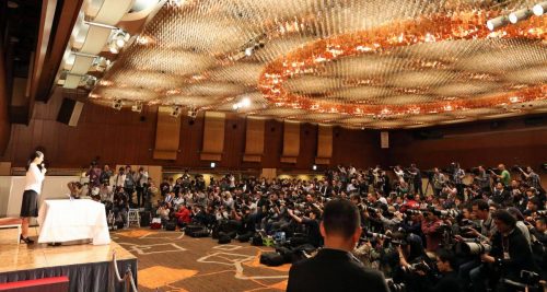 浅田真央の引退会見は今世紀最大級430人報道陣だったことが判明