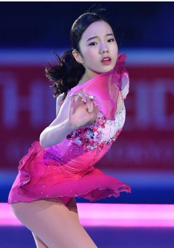 天真爛漫な本田真凜。エキシビションで魅せた演技にファンの心は釘付け