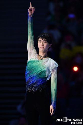 羽生結弦の世界新記録にアニメファンは「ユーリ !!!on ICE」を超えたと驚き