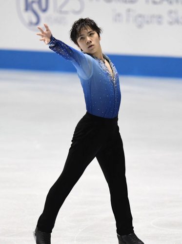 国別対抗戦2017。ＳＰ首位の宇野昌磨フリーで新たな構成に挑戦。スポーツ紙の一面にも掲載され活躍に注目が集まる