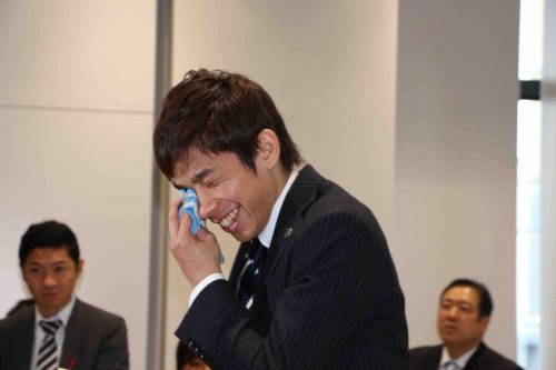 関大・織田新監督が浅田真央を思い号泣「「フィギュアスケートに愛された天使」