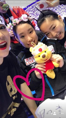 三原舞依・樋口新葉がプーさんを持って応援。安定の可愛さはいつも健在