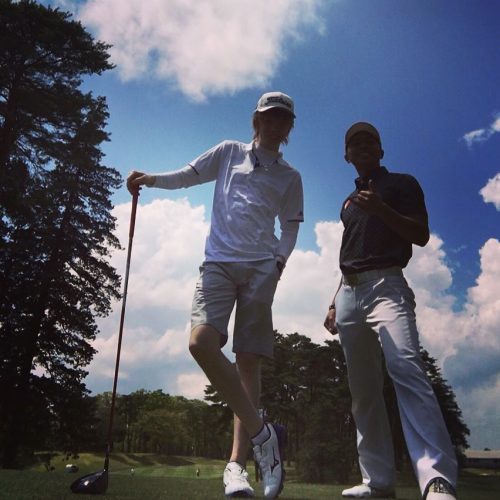 ケヴィン・レイノルズが竜ヶ崎でゴルフ。日本でバカンスを満喫中。