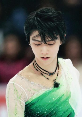 羽生結弦をモデルにドール人形を作ると神秘的な作品に仕上がる