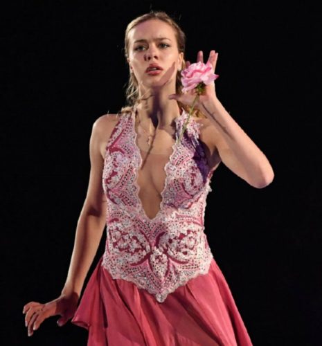 FaOI幕張2017で大黒摩季さんの楽曲に引き込まれて涙ぐむアンナ・ポゴリラヤ＆本田真凜の新EX演技を公開