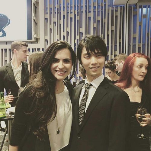 ネクタイで判明。ヘルシンキで行われた世界選手2017のバンケットで羽生結弦選手と女性のツーショット写真