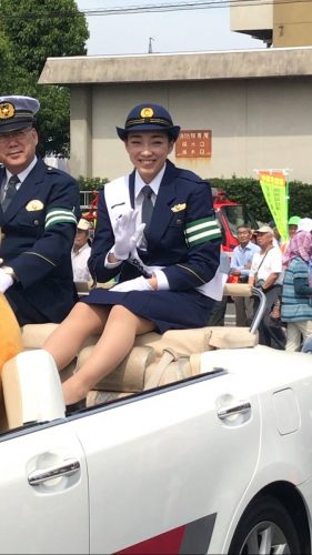 本郷理華選手が地元名古屋で一日警察署長としてパレードに参加
