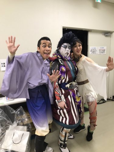 氷艶2017。澤村宗之助さんを挟む織田信成さん・村上佳菜子ちゃんの迫力が凄い(笑)