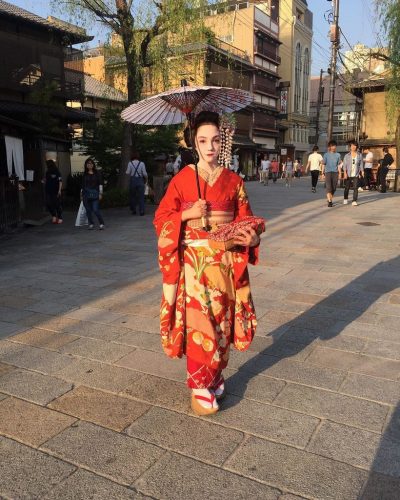 本格的で綺麗。ロシアの女王メドベージェワが舞妓さん姿に。