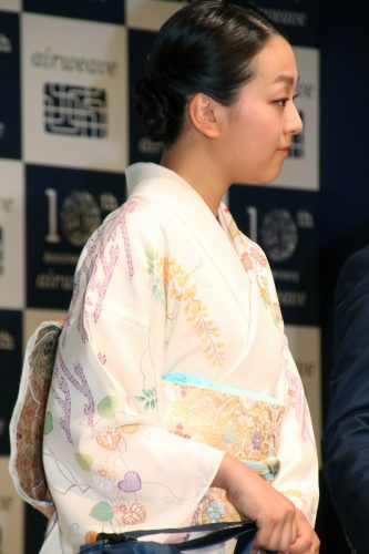 今週のファッションチェックに浅田真央。京友禅の着物姿にうっとり