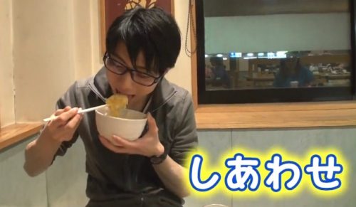 羽生結弦とデートする気分が味わえる食事風景。食べてる所を見てるだけで幸せな気分になりそう