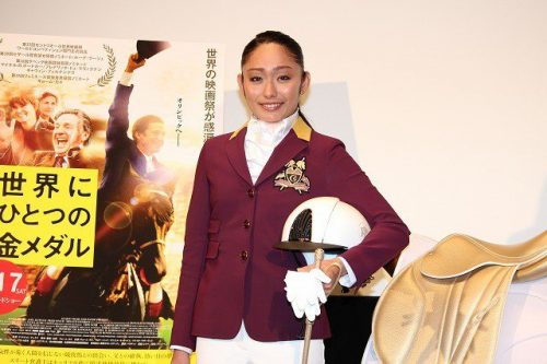 安藤美姫が自身をヒールイメージ。浅田真央とは「黒鳥と白鳥」「天使と悪魔」で共演！？