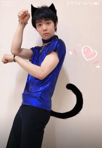 羽生結弦の招き猫ポーズの可愛さが凄まじくファンも大興奮
