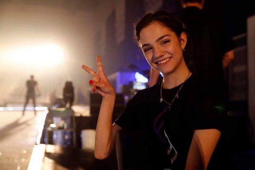 メドベージェワ選手が初登場。いよいよ明日Faoi2017新潟公演開幕＆ラトデニ君が本田真凜ちゃんに絵をプレゼント