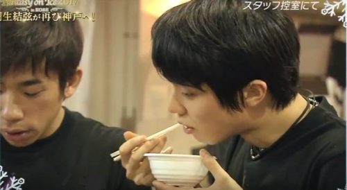 想像以上に美味しかった？念願の明石焼きを食べて羽生結弦の口から思わずダジャレが飛び出す。