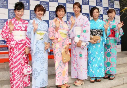 美女アスリートが勢ぞろい。村上佳菜子ら6人のアスリートが神田明神で浴衣ファッションショー