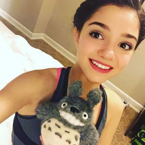 心境の変化？メドベージェワ選手がツイッターのヘッダー画像をジブリのハウルの動く城に変更