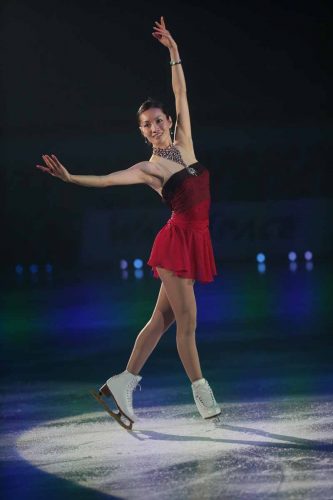 イタリアのランジェリーブランドIntimissimi(インティミッシミ)がアイスショーをイタリア・ヴェローナで開催。メインキャストに荒川静香を起用