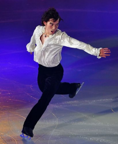 無良崇人が新エキシビション「美女と野獣」を雄大に披露