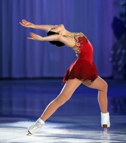 本田真凜が新フリー「トゥーランドット」を初披露しイナバウアーも魅せた