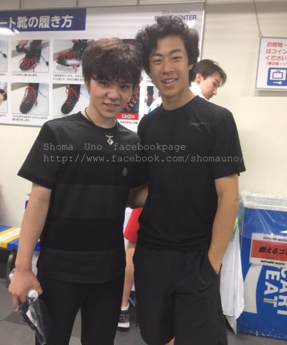 宇野昌磨とネイサン・チェンの楽屋で仲良しツーショット写真を公開。二人とも爽やかな表情で良い雰囲気