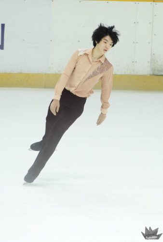 ジュンファンのSP新衣装を公開。体型によく似合っていて素朴な感じで可愛い。