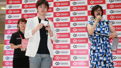 下から撮られたアングルの宇野昌磨選手が可愛すぎるとファンの間で話題に