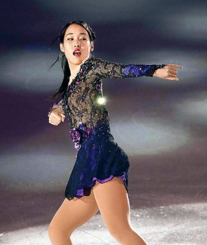 四大陸選手権で金メダルを獲得した三原舞依とシニア転向・坂本花織の親友コンビが五輪出場目指す