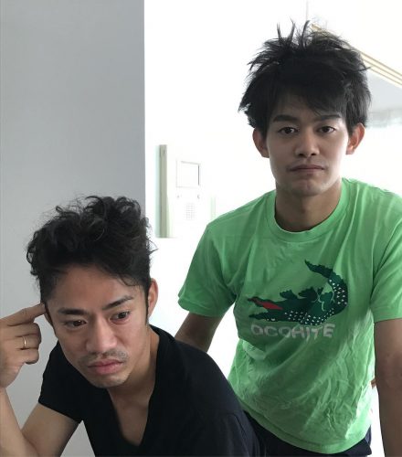 プライベートも仲良し。ザ・アイスの打ち上げ後に高橋大輔が小塚崇彦の自宅に泊まり寝ぐせ爆発