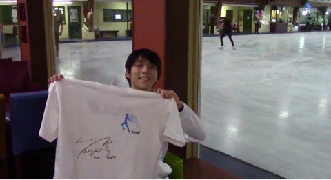 ANAが羽生結弦選手のサイン入りTシャツプレゼント企画を実地。中国のファンからもコメントが多数書き込まれる