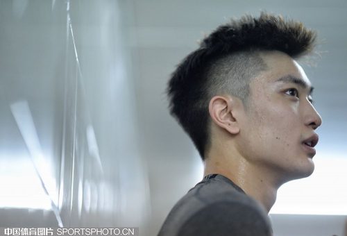 ハンヤンがクールなモヒカン姿に。怪我の治療後順調に回復し練習も再開