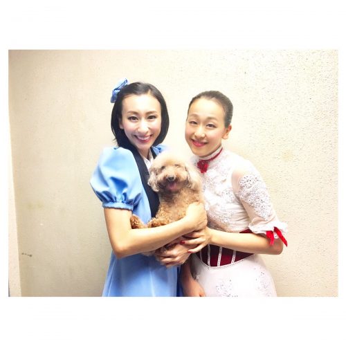 THE ICE 2017無事終了。浅田真央＆浅田舞の素敵なツーショット写真を公開