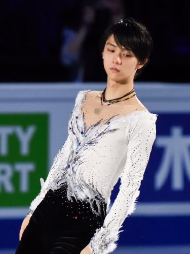 ふとした表情から笑顔を見せる羽生結弦が美しくて可愛い