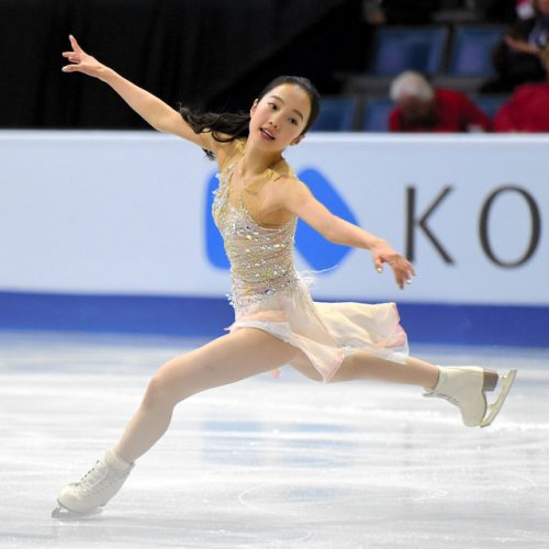 本田真凜「情けない演技だった」と涙を堪えながらインタビューに応じる。ＳＰでミス相次ぎ１２人中１０位発進