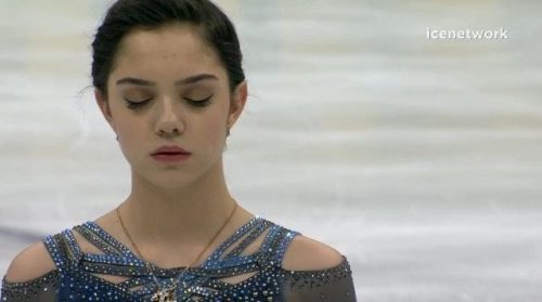 ロシア杯2017。女子SPエフゲニア・メドベージェワが圧巻の演技で首位発進。樋口新葉は３位、坂本花織は４位