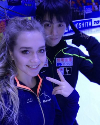 どっちが可愛い？エレーナ・ラジオノワ が羽生結弦とのツーショットを公開