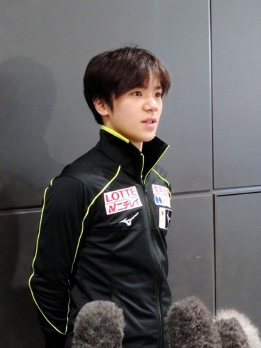 宇野昌磨が帰国。第一声で「帰って早く練習したい」