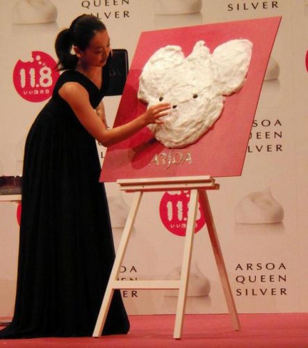 浅田真央さん小学時代は「原始人クラブ」と「ぬいぐるみクラブ」に所属。「火をおこしていました！」