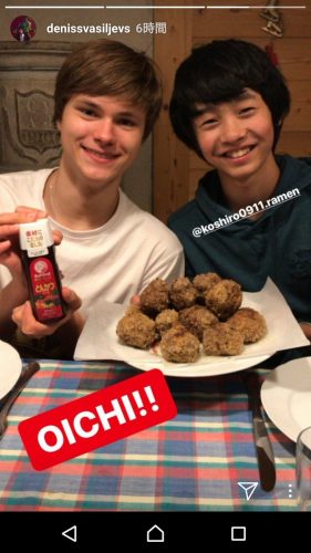 島田高志郎君とラトデニ君が仲良くメンチカツ作りに挑戦。出来上がったメンチカツが美味しそう