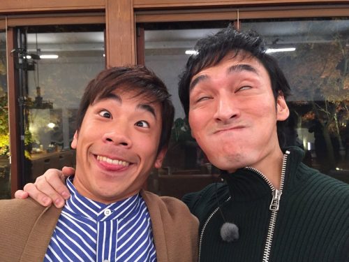 ＡｂｅｍａＴＶに出演した草なぎ剛＆稲垣吾郎が変顔デビュー。織田信成ＳＮＳで大反響