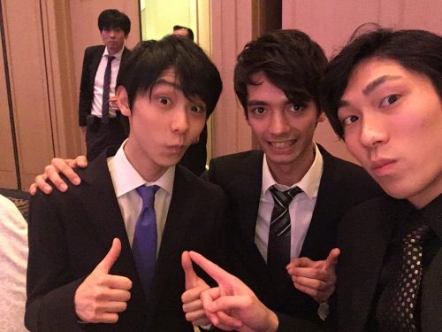 田中刑事選手の誕生日を日野龍樹選手が祝福。同級生トリオの写真を投稿しコメント