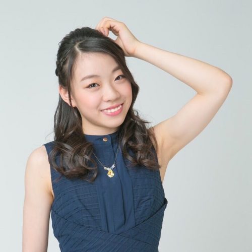 紀平梨花選手のホームページが綺麗なデザインで素敵