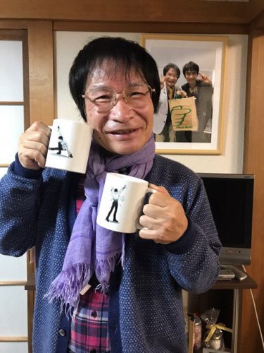 尾木ママも羽生選手を応援。ファンから貰った羽生選手のイラストが描かれたマグカップを披露